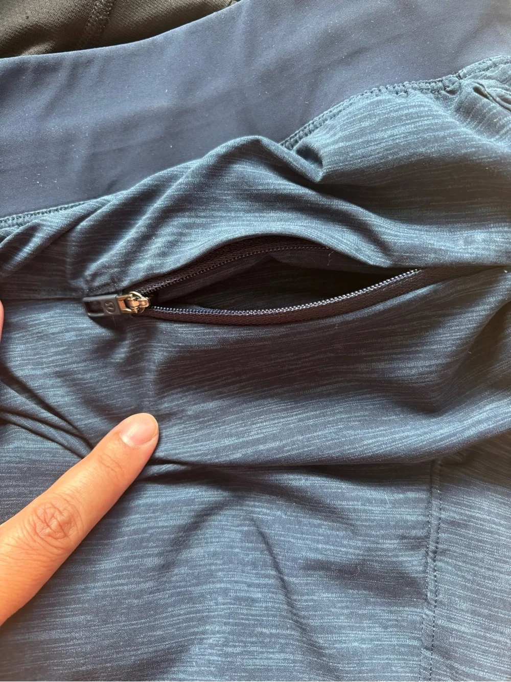 lululemon athletica Men's Dark Blue Performance Drawstring Shorts - Picture 7 of 8